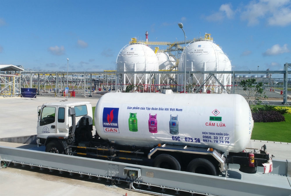 pv gas tiep tuc vao nikkei top asia300 nam 2018
