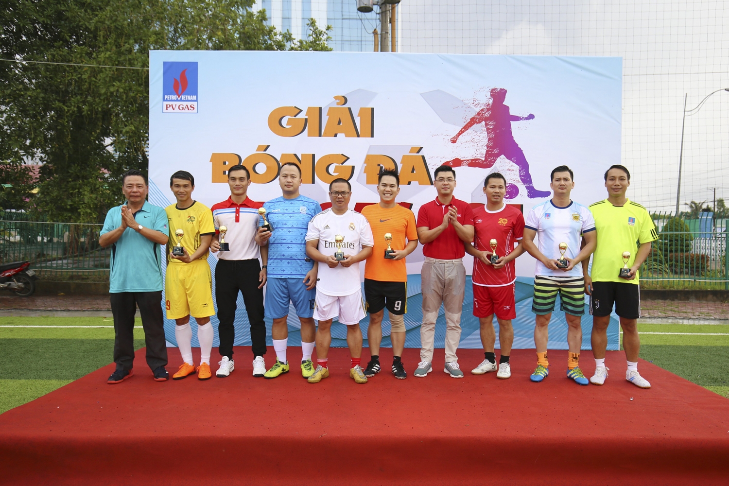soi noi hap dan giai bong da pv gas 2019
