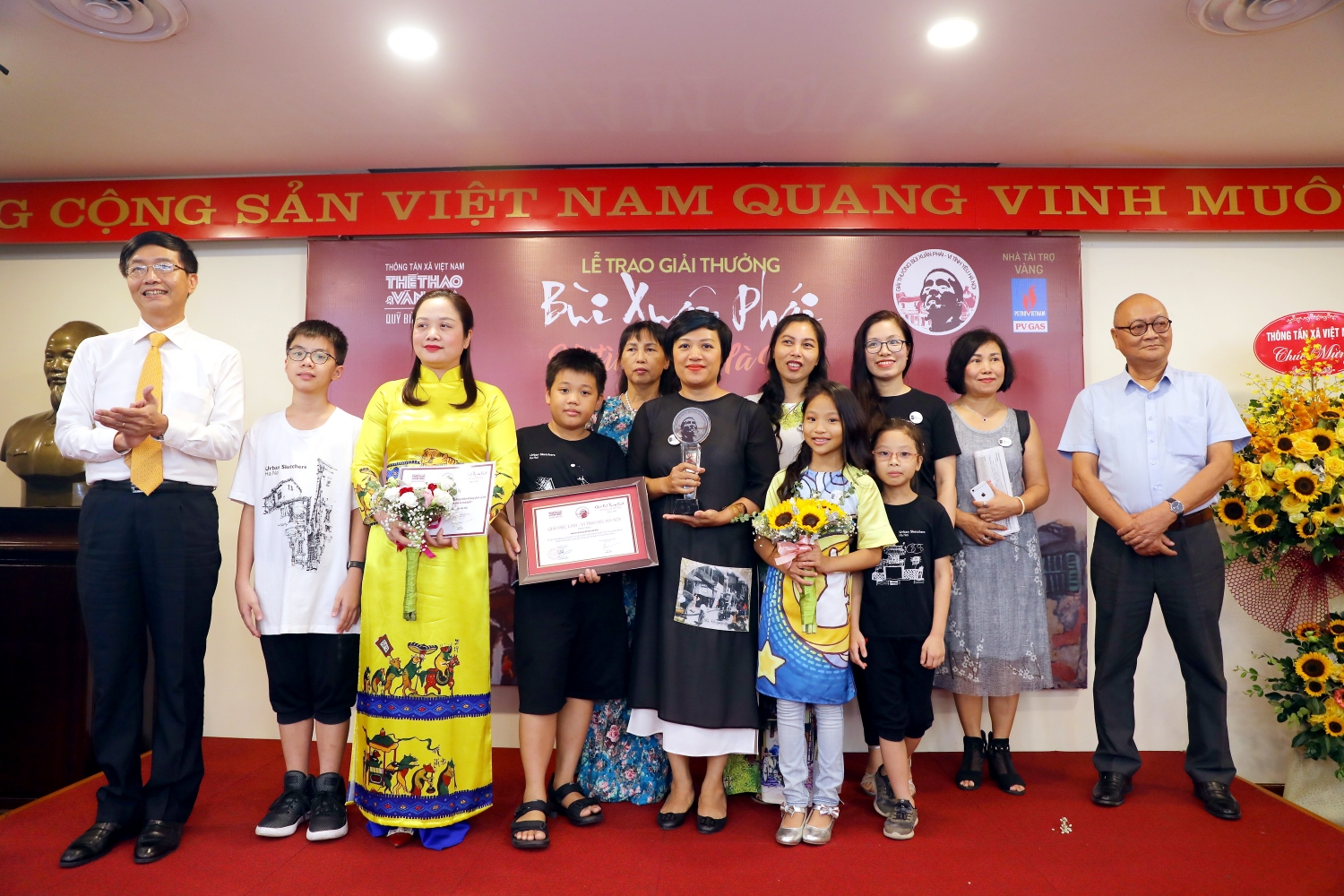 pv gas dong hanh cung giai thuong bui xuan phai vi tinh yeu ha noi lan thu 12