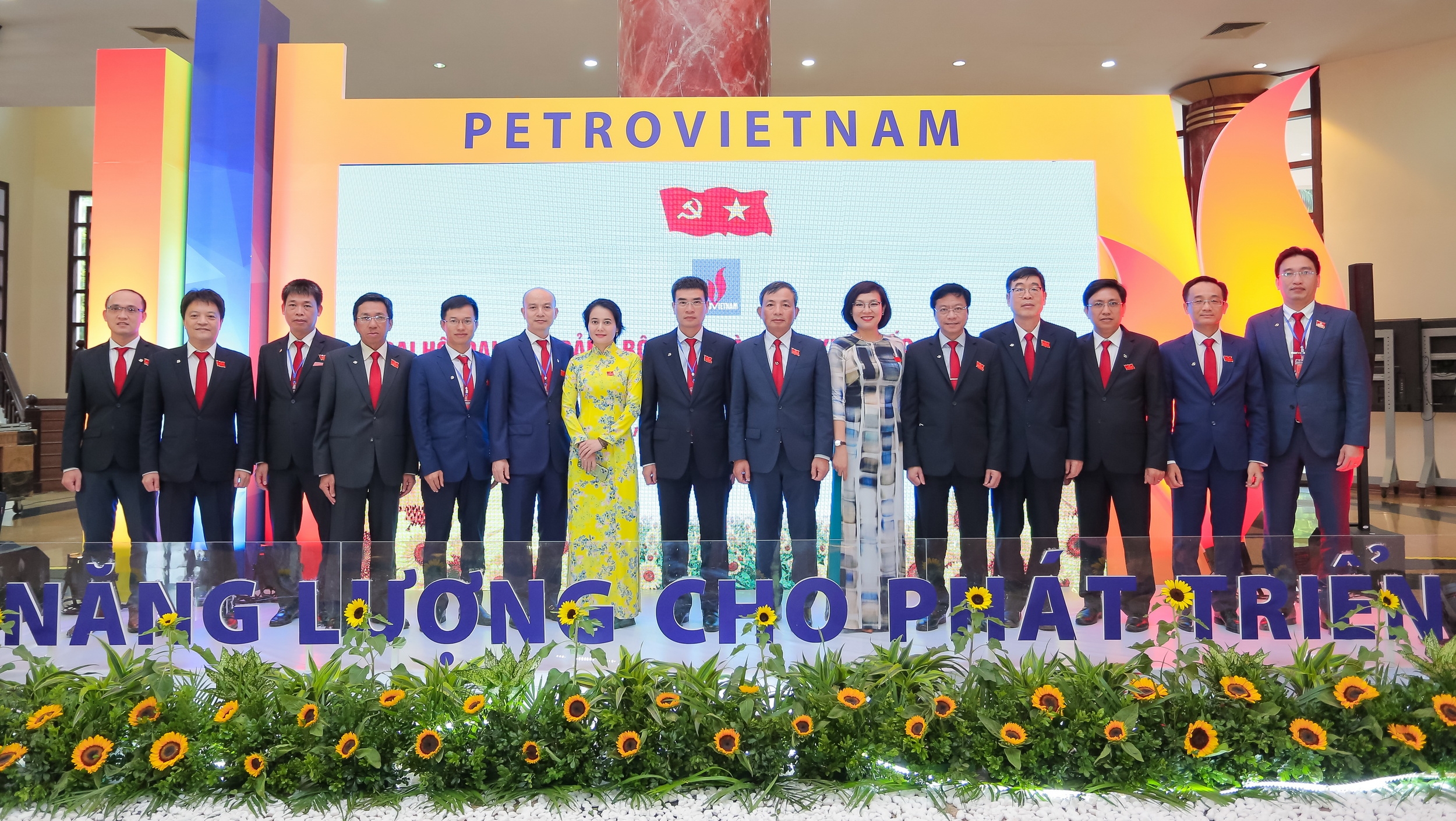 phat huy vai tro chu luc cua pv gas trong thuc hien chien luoc va quy hoach phat trien nganh cong nghiep khi viet nam