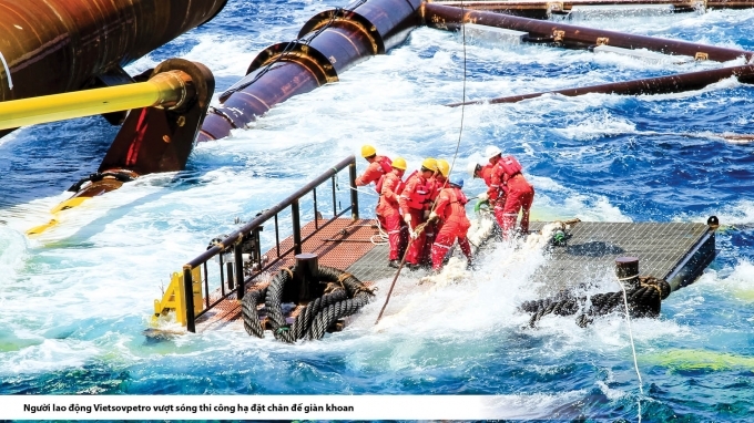 Với người lao động Dầu khí, những người được mệnh danh là người đi tìm lửa”, việc đối diện, vượt qua gian nan, thách thức đã thành một yếu tố làm nên văn hóa.