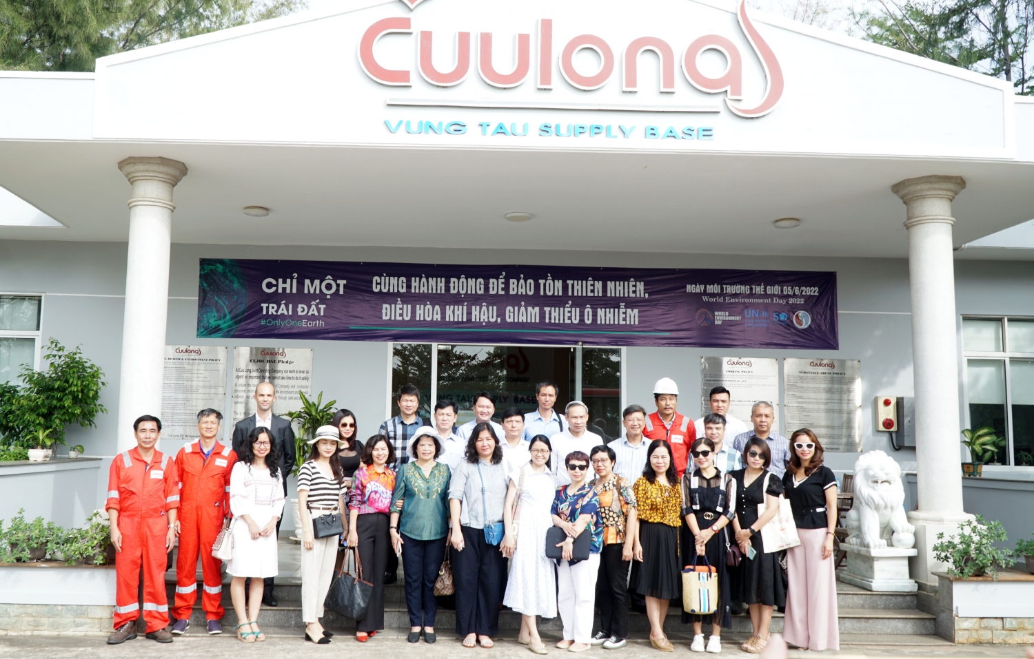 Đoàn công tác tham quan Cửu Long JOC