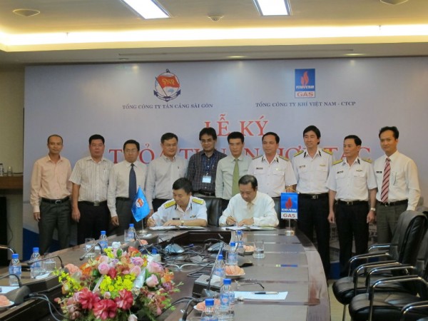 pv gas ky hop tac voi tong cong ty tan cang sai gon
