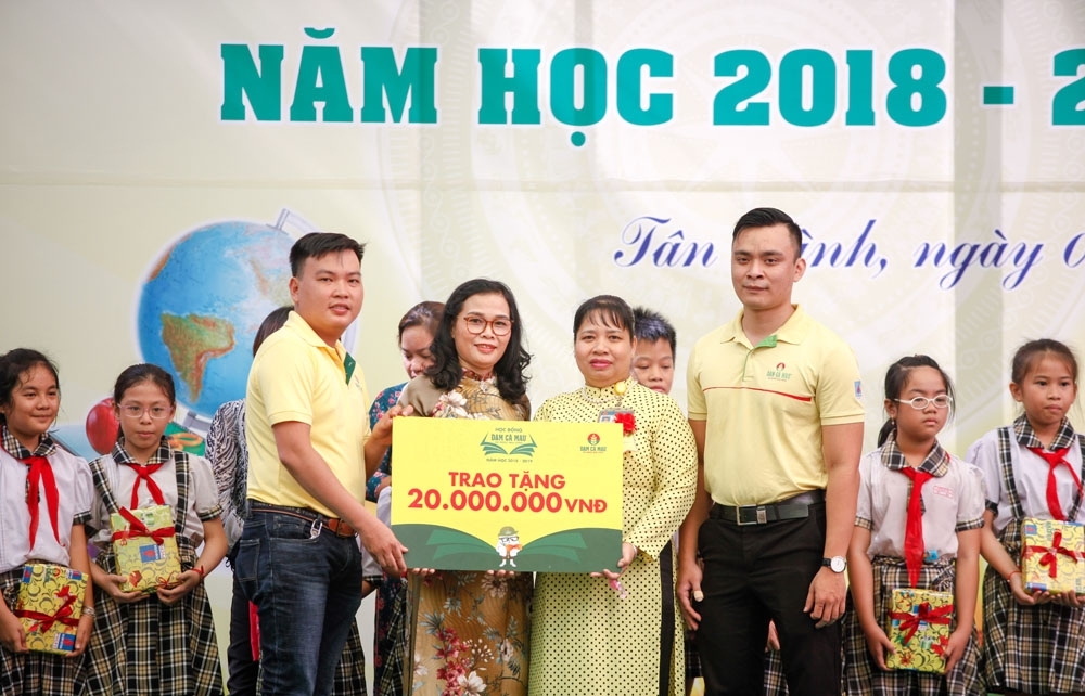 Đạm Cà Mau khởi động học bổng 2 tỷ đồng năm học 2018 - 2019