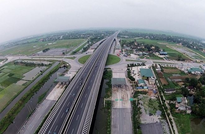 dau tu xay dung duong cao toc tphcm moc bai