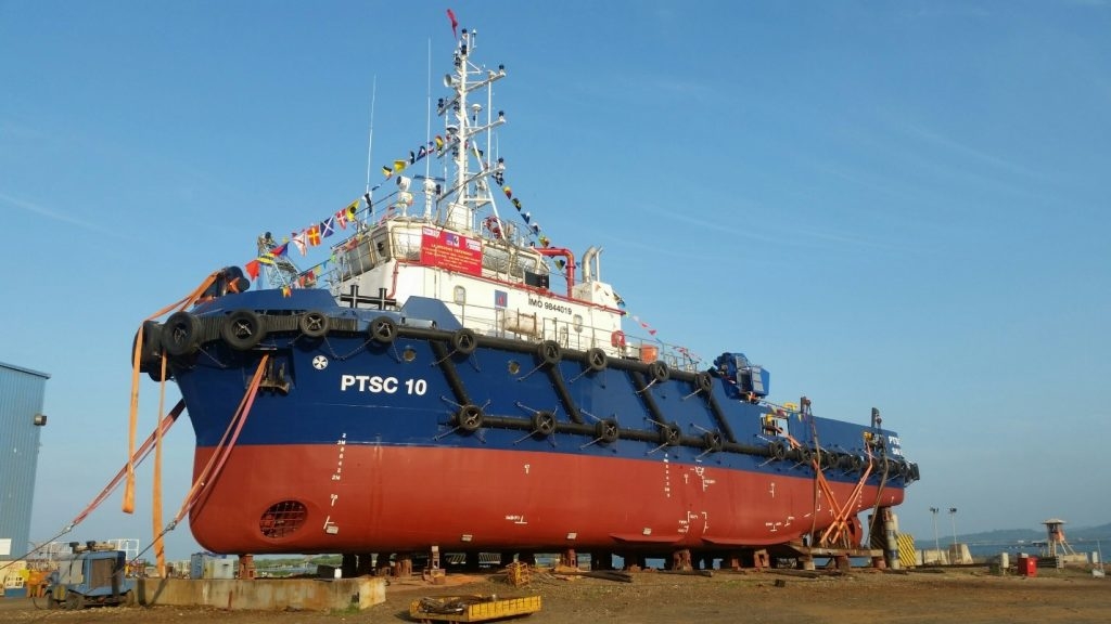 ha thuy tau ptsc 10 va ban giao tau ptsc 09