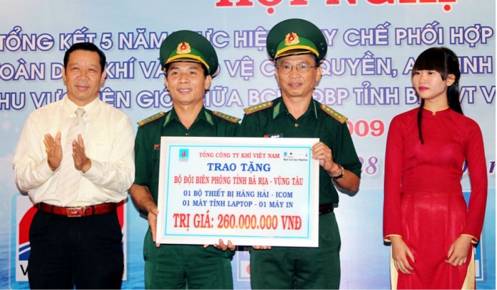 nghia tinh pv gas voi bien dao que huong