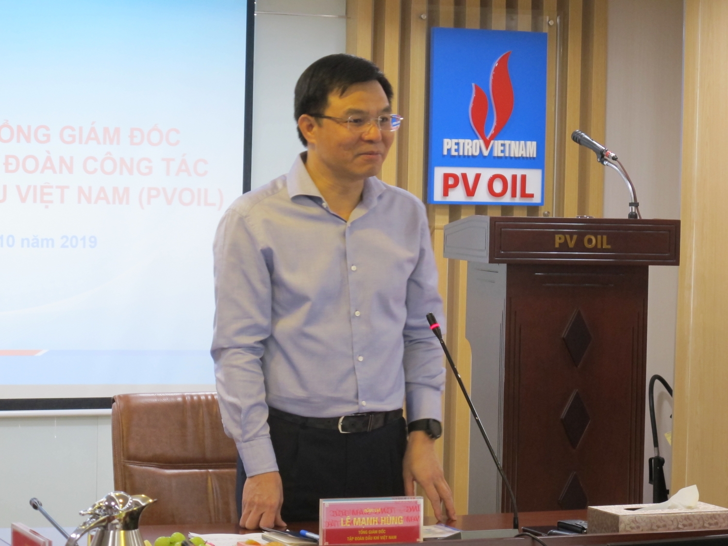 tong giam doc pvn le manh hung lam viec voi pvoil