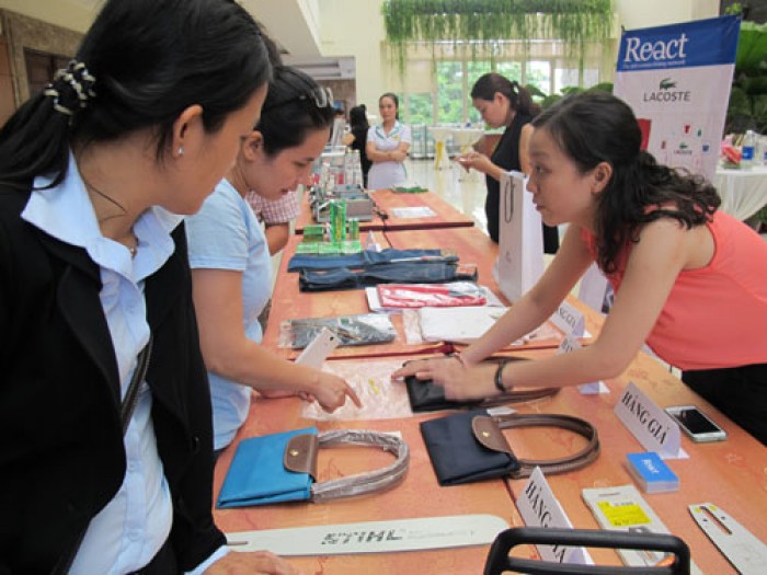 can manh tay chong hang gia