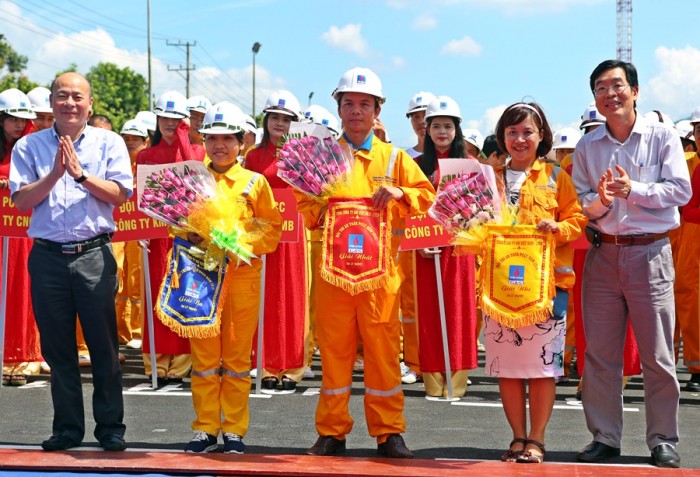 pv gas to chuc hoi thi an toan phong chay chua chay 2015