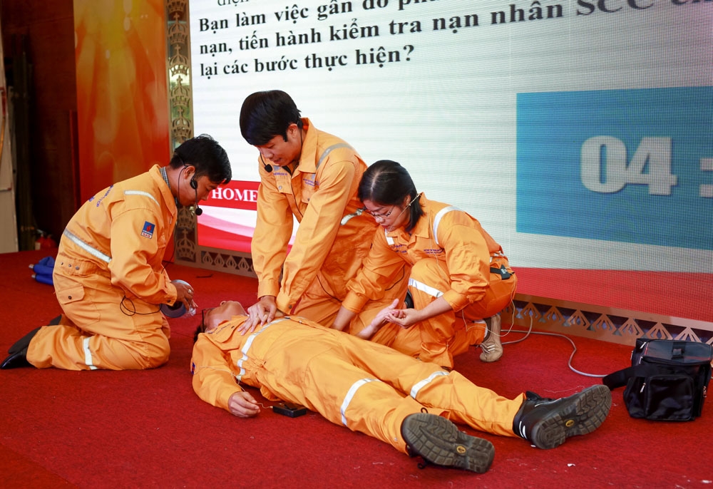 pv gas nang cao viec tuan thu cac quy dinh phap luat trong cong tac an toan