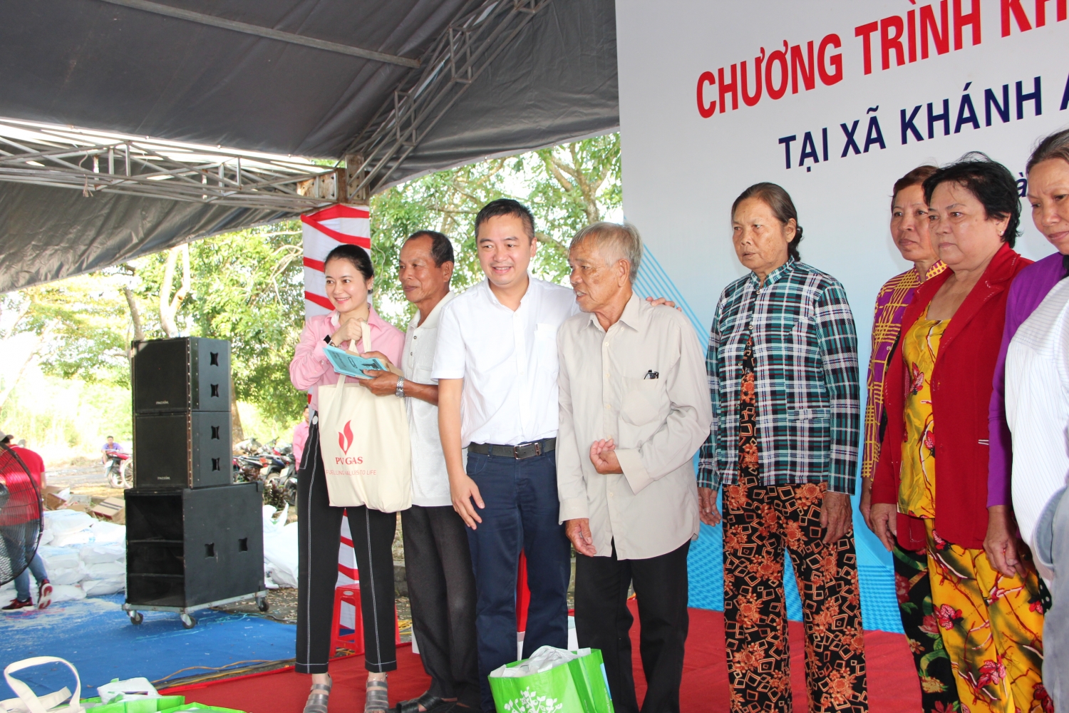 pv gas phoi hop kham chua benh tai ca mau