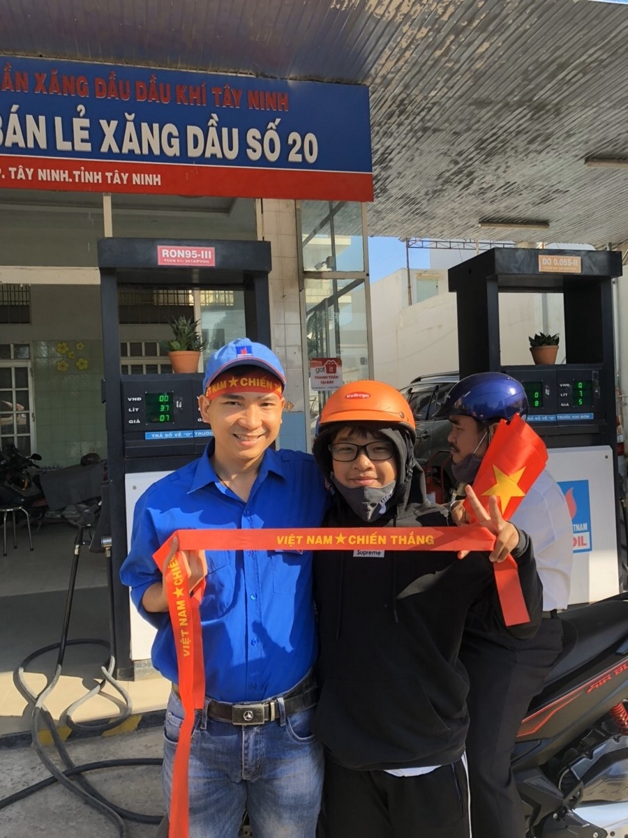 pvoil tham gia co vu tran chung ket bong da nam sea games 30