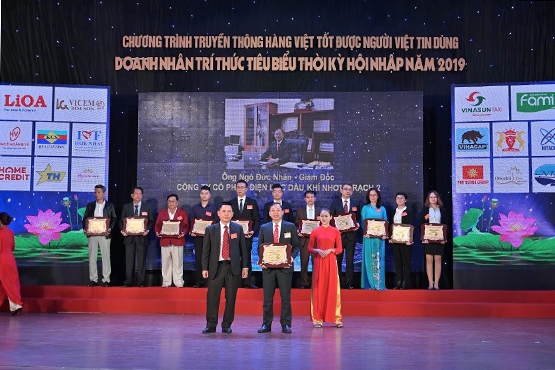 giam doc nt2 ngo duc nhan duoc vinh danh doanh nhan xuat sac thoi ky hoi nhap nam 2019