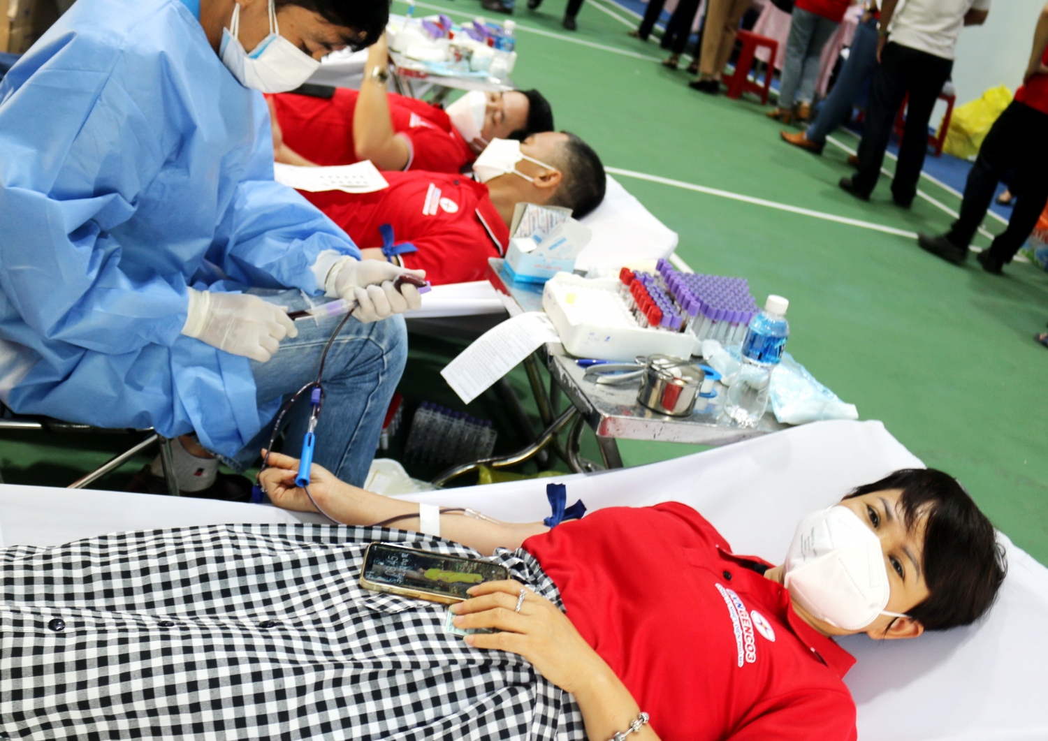 Nữ lao động KĐN cũng nhiệt tình hưởng ứng phong trào