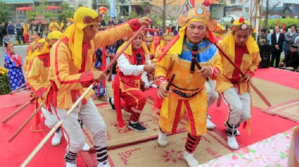 Quảng Nam: Làng biển Hà Lộc sôi động lễ hội cầu ngư Quảng Nam: Làng biển Hà Lộc sôi động lễ hội cầu ngư