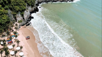 Hải Phòng khởi động mùa du lịch biển Cát Bà 2022