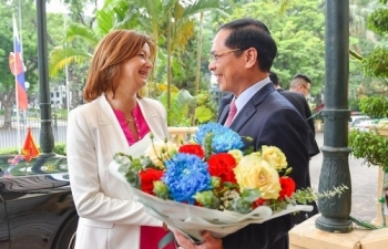 Bộ trưởng Ngoại giao Bùi Thanh Sơn hội đàm với Phó Thủ tướng, Bộ trưởng Ngoại giao Slovenia