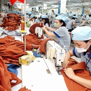 Gỡ vướng cho ngành sản xuất dệt may, da giày Gỡ vướng cho ngành sản xuất dệt may, da giày