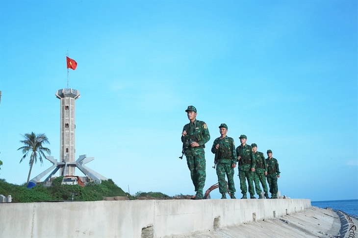 Bảo vệ vững chắc chủ quyền vùng biển, đảo tiền tiêu của Tổ quốc