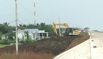 Tiền Giang: Tăng cường quản lý xe lưu thông trên đê biển Gò Công