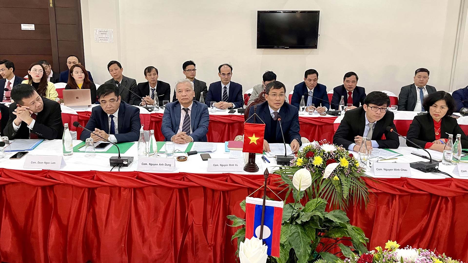 Đoàn Việt Nam do đồng chí Nguyễn Minh Vũ, Thứ trưởng Thường trực  Bộ Ngoại giao làm Trưởng đoàn.