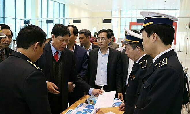 khach di tau se5 ngay 171 duoc khuyen cao tu cach ly