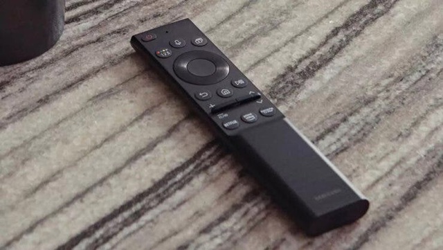 Samsung tích hợp pin năng lượng mặt trời vào điều khiển TV - 1