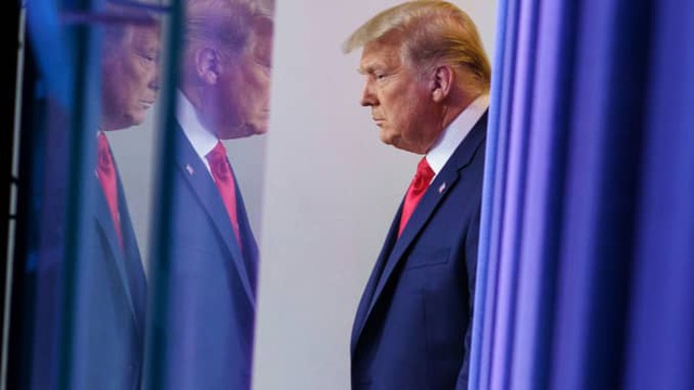 Ông Trump thuê luật sư cứu mình tại phiên tòa luận tội - 1