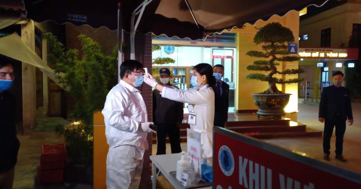 Phong tỏa, phun khử khuẩn Bệnh viện Trẻ em