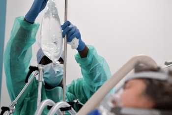 Tranh cãi về biến chủng lai giữa Delta và Omicron