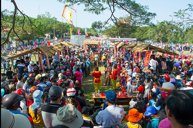 Du xuân trên đất Võ