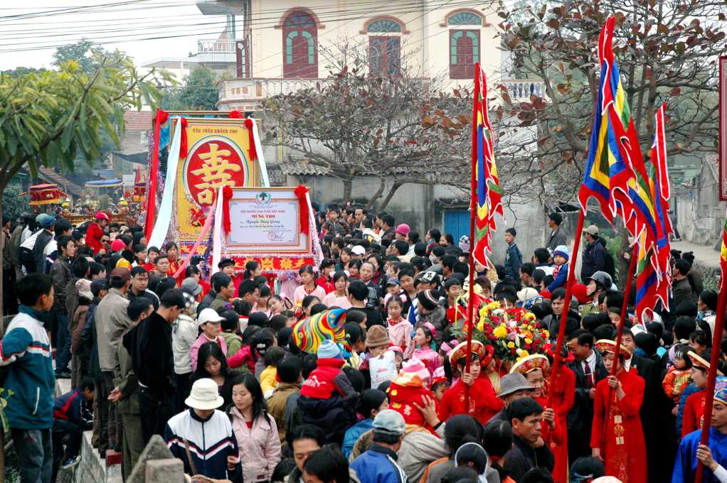 Quảng Yên (Quảng Ninh): Độc đáo lễ hội “rước người”