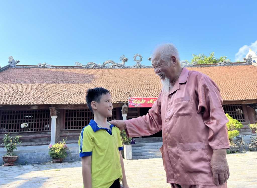 Quảng Yên (Quảng Ninh): Độc đáo lễ hội “rước người”