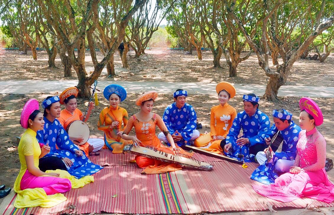 Ăn Tết miền Tây