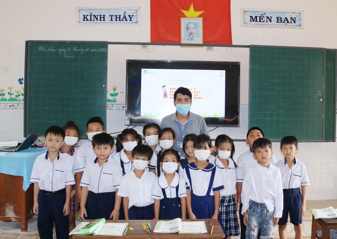 Mùa xuân, gặp gỡ những giáo viên gieo chữ trên quần đảo Hải Tặc - 2