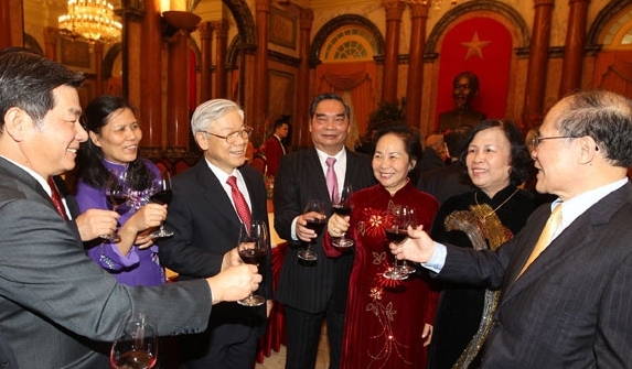 Tổng Bí thư chúc Tết lãnh đạo, đồng bào, chiến sỹ