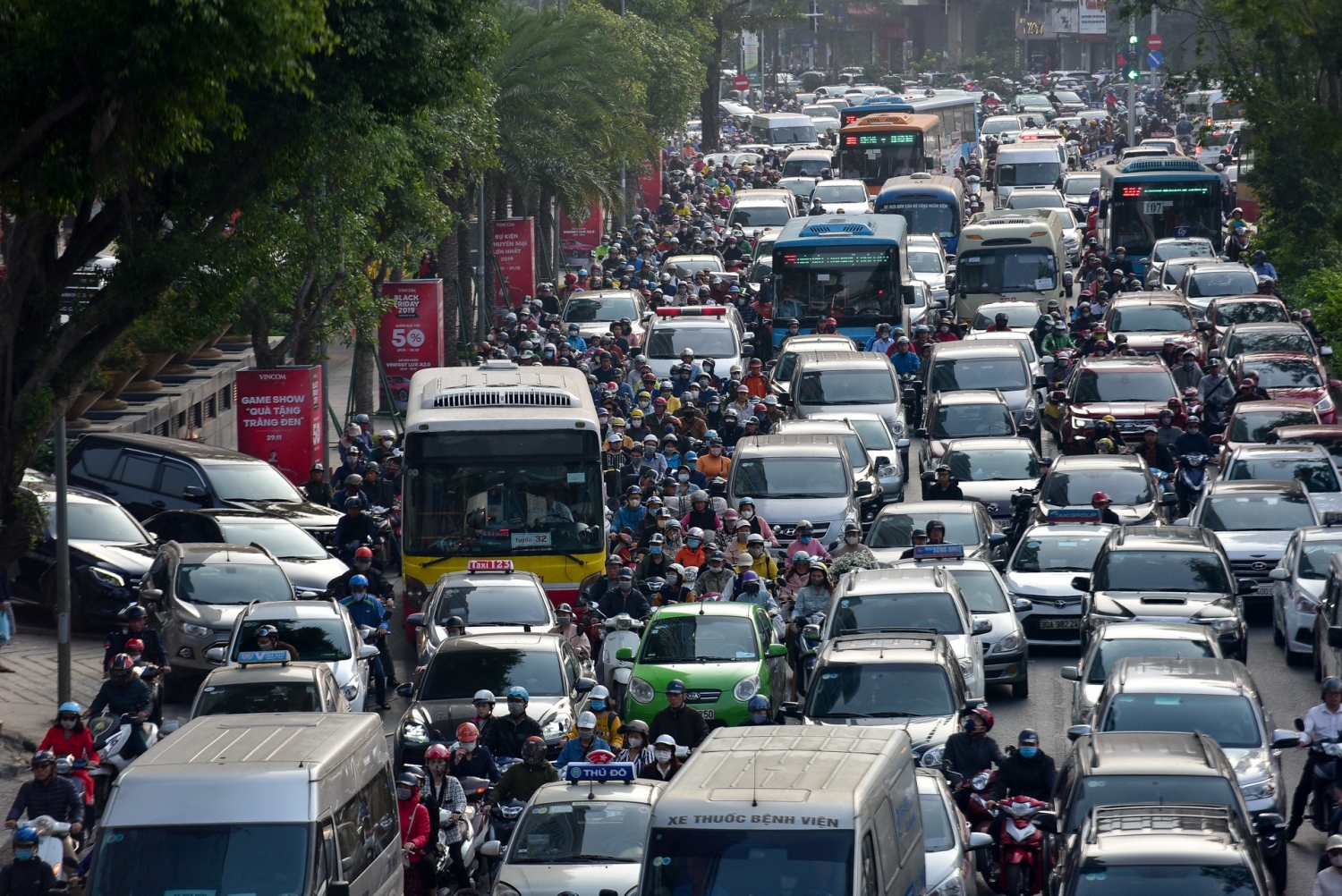 10 diem un tac giao thong moi phat sinh tai ha noi