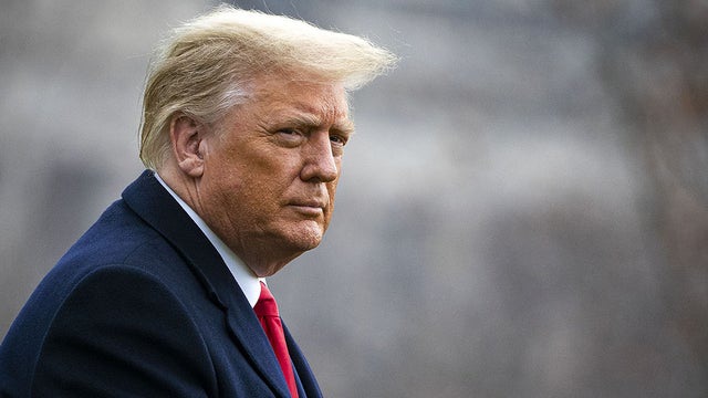 Nhà Trắng lên tiếng việc ông Trump có thể bị ngăn tiếp cận tin tình báo - 1