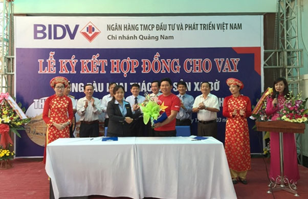 Ngư dân đầu tiên được vay vốn đóng tàu vỏ thép