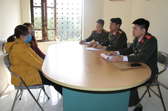 2 nguoi tung tin that thiet ve dich benh covid bi phat 20 trieu dong