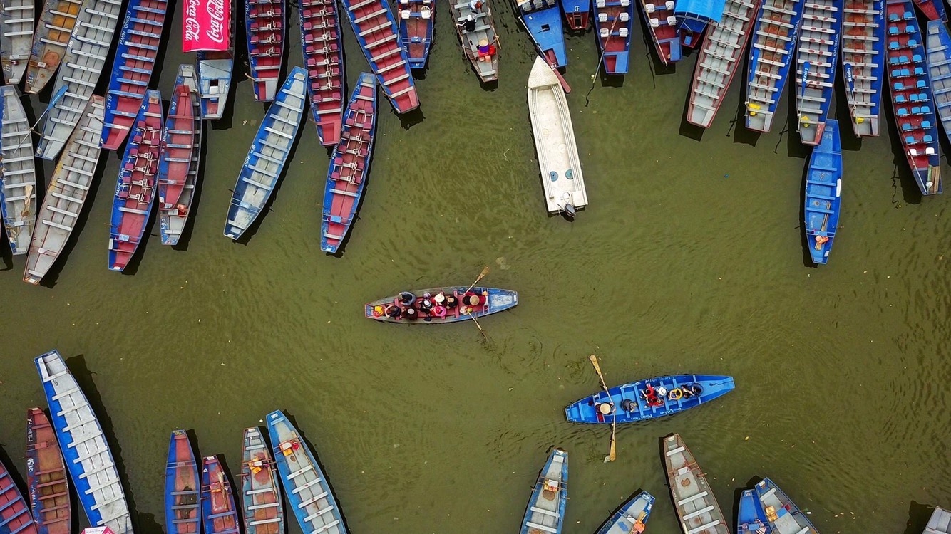 Tháng ba, vãn cảnh chùa Hương
