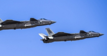 Mỹ - Nga đặt "chướng ngại vật" ngáng đường tiêm kích tàng hình Trung Quốc