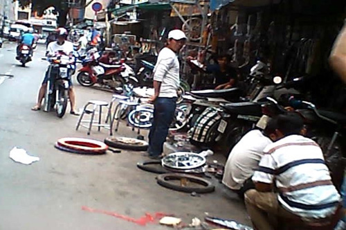 Thâm nhập lò "độ" xe, lật tẩy trò chơi tốc độ