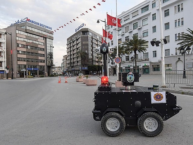 Mục sở thị robot tuần tra ở Tunisia muc so thi robot tuan tra o tunisia