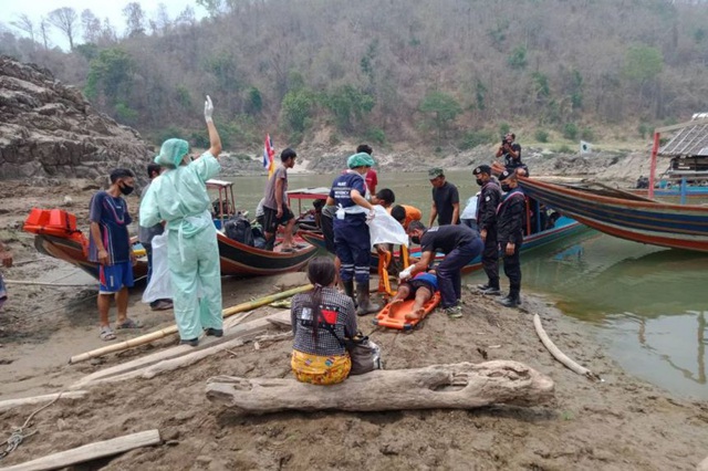 Thảm kịch người tị nạn chạy khỏi Myanmar: 8 bao gạo cho hơn 2.000 người - 1