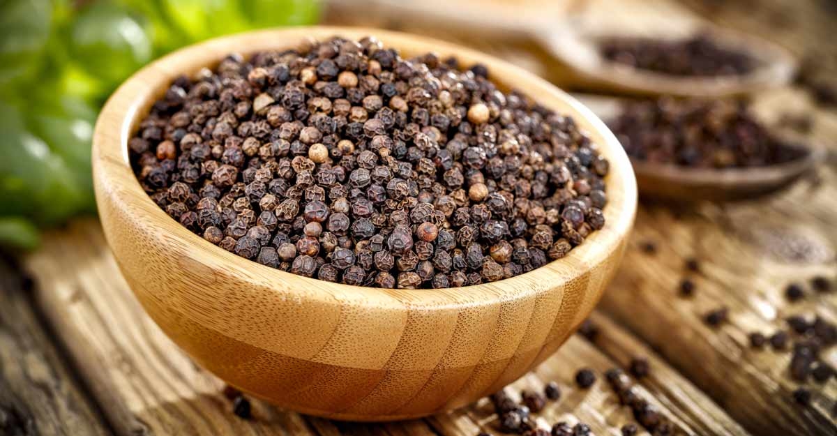 Giá tiêu hôm nay 23/5: giá tiêu thị trường trong nước ổn định