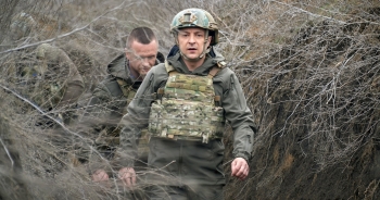 Tổng thống Ukraine mời Tổng thống Putin đàm phán ở vùng chiến sự