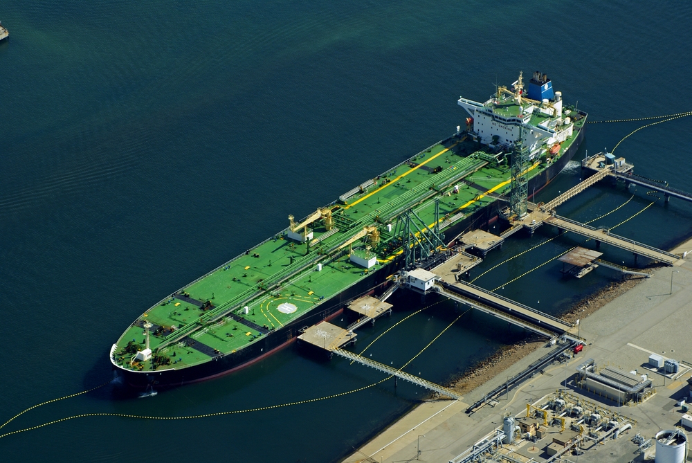 Dầu thô giảm giá trở thành vấn đề đau đầu với OPEC?