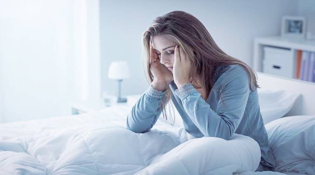 Ngủ ít hơn 6 giờ một đêm có nguy cơ mắc chứng sa sút trí tuệ cao - 1